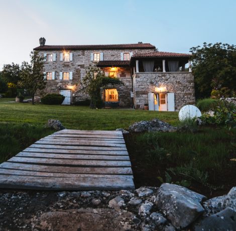 PHOTO-2018-05-17-11-13-45